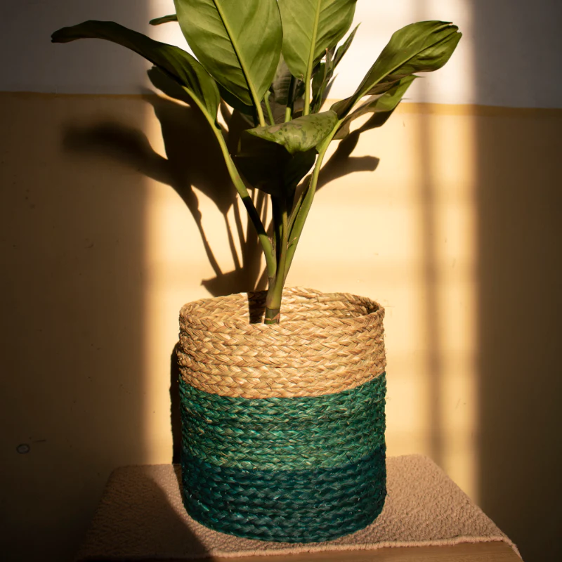 Handwoevn Sabai Grass Planter