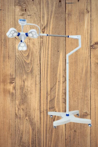 BJS LED Examination Mobile OT Light, For Operation Theater