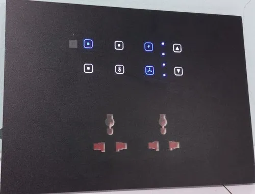Touch 8+2 Fan + 2 Skt, 16A