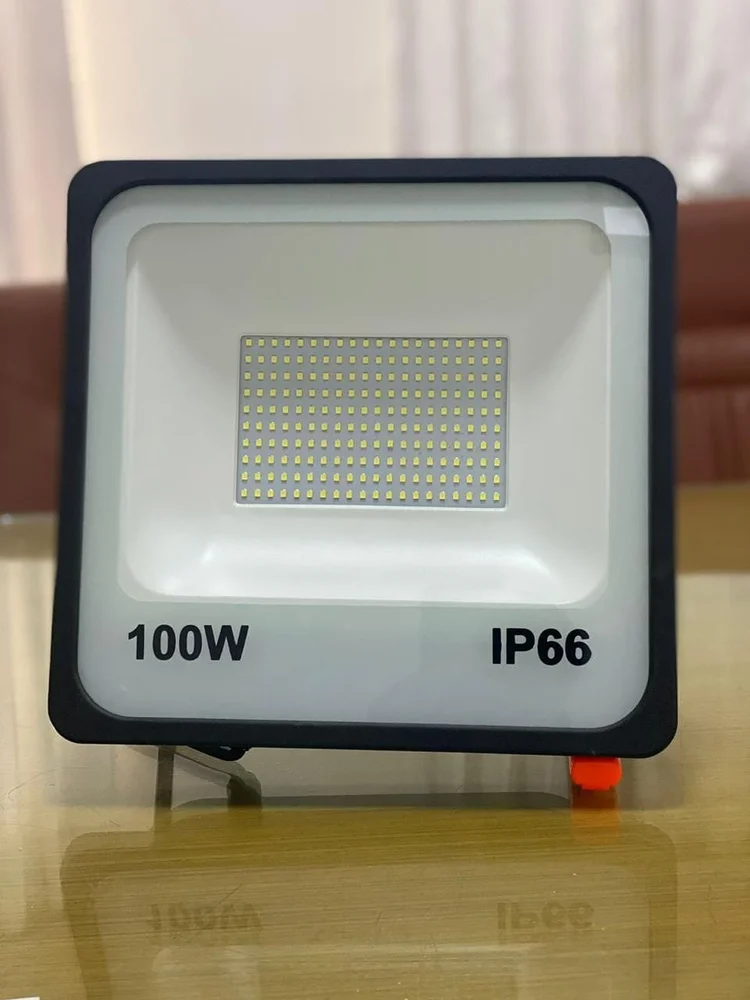 100 W LED Floodlight GM Model