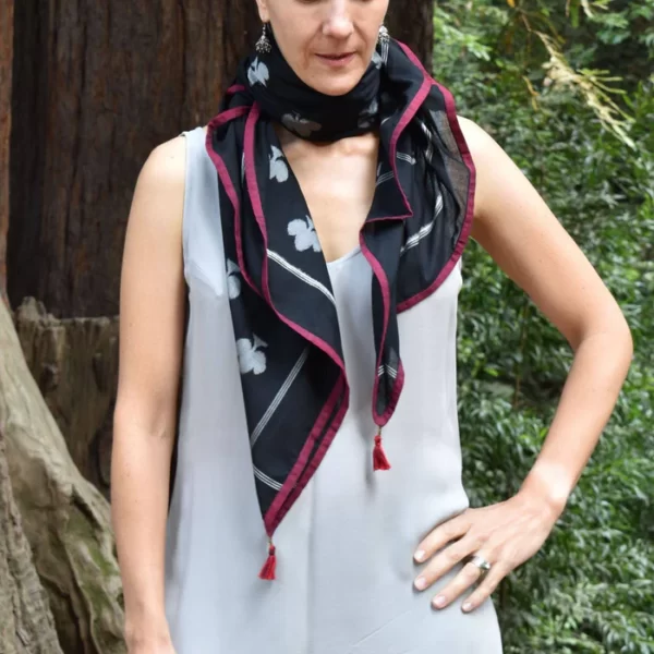 Taash - King of Clubs Scarf - Image 3