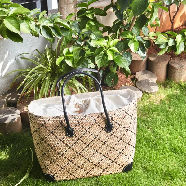 Handmade Sitalpati Basket Bag - Image 2