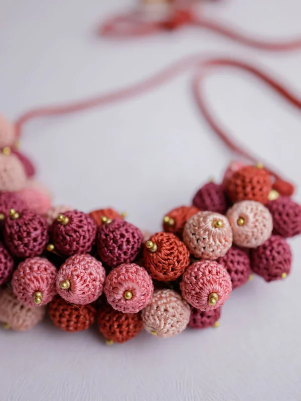 Handmade Crochet Guldasta Necklace Coral - Image 2